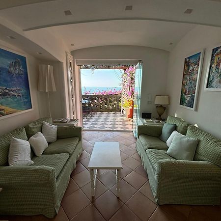 Luxury House In Villa Pompeiana Via Camerelle Con Terrazza Vista Mare Capri Luaran gambar